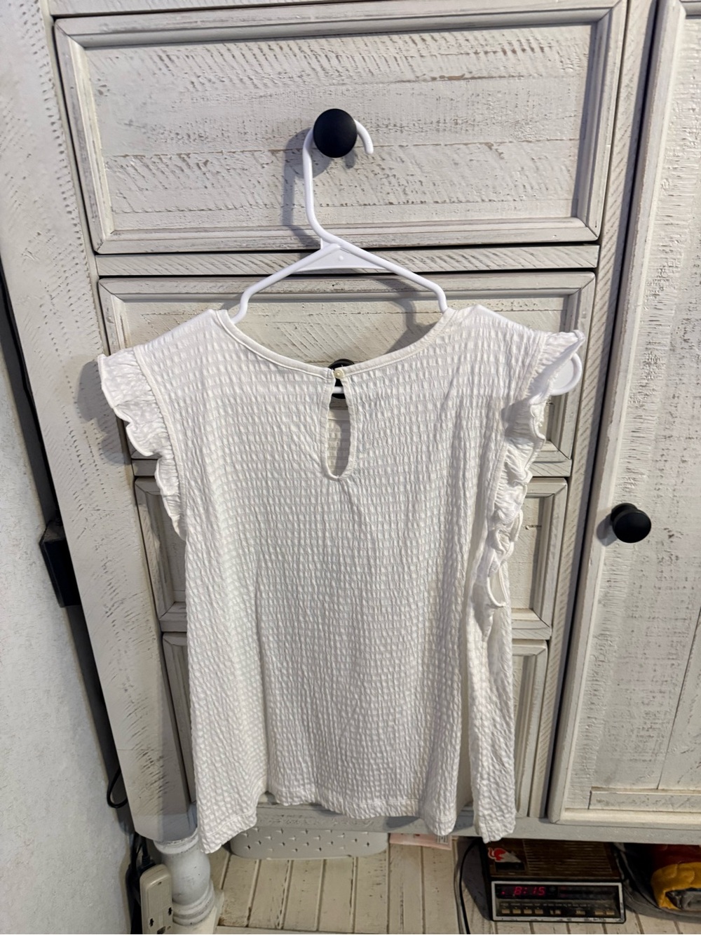 LOFT White Textured Ruffle Sleeve Top